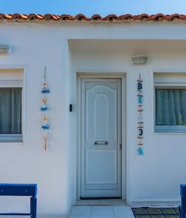 σπίτι με θέα τη θάλασσα