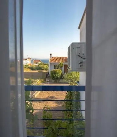 σπίτι με θέα τη θάλασσα *